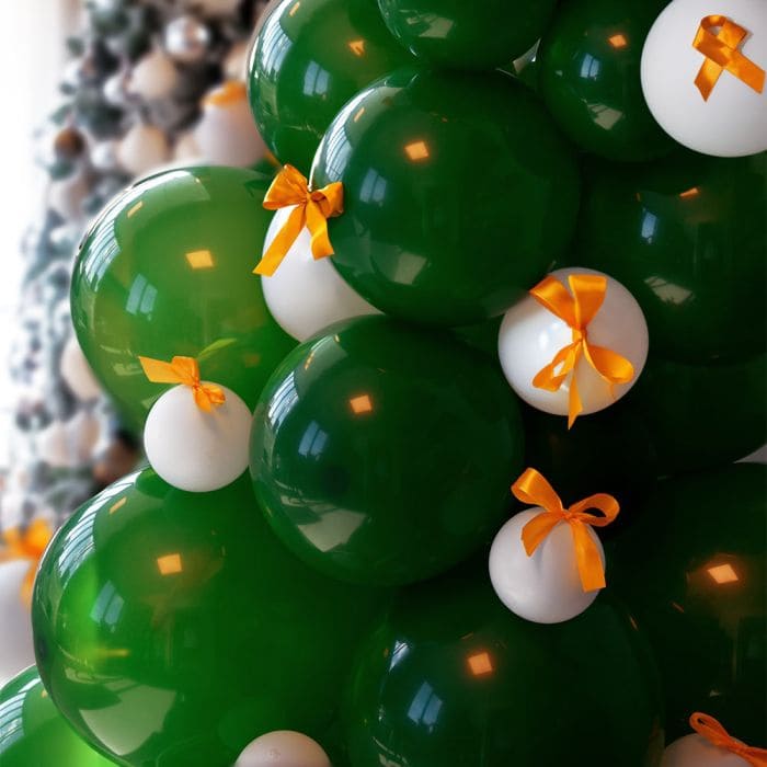 Ilmapallo joulukuusi​ – ilmapalloista valmistettu puhallettava joulupuu